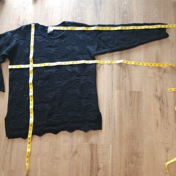 Vintage Emaroo Black Wool Sweater with Koala Texture Knit - Picture 4 of 6